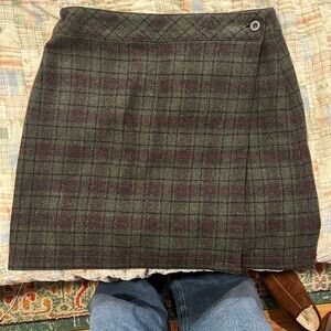 G.H. Bass & Co. Gray and Red Plaid Mini Skirt